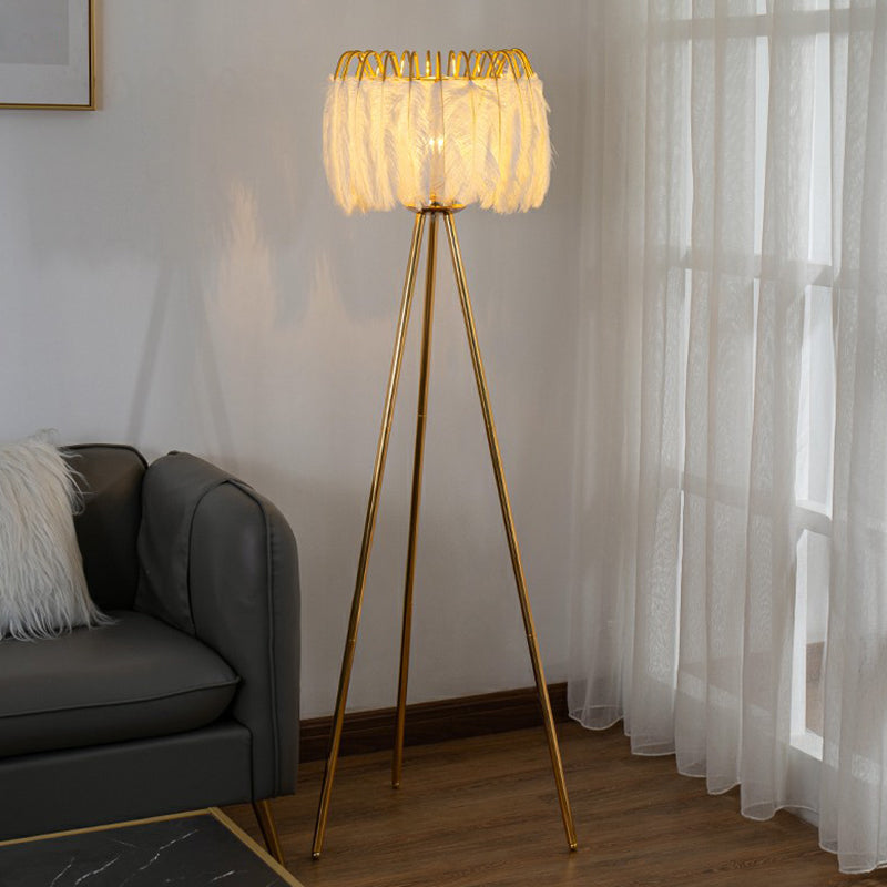 Postmodern Feather Fringe Floor Lamp With Tripod Stand - Ideal Lighting For Living Room