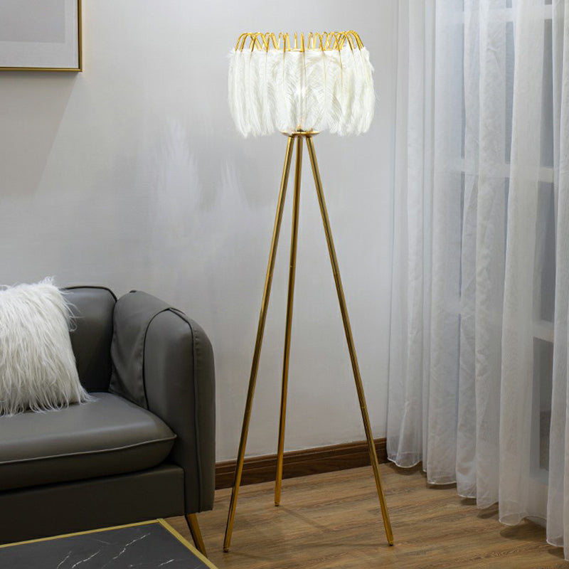 Postmodern Feather Fringe Floor Lamp With Tripod Stand - Ideal Lighting For Living Room