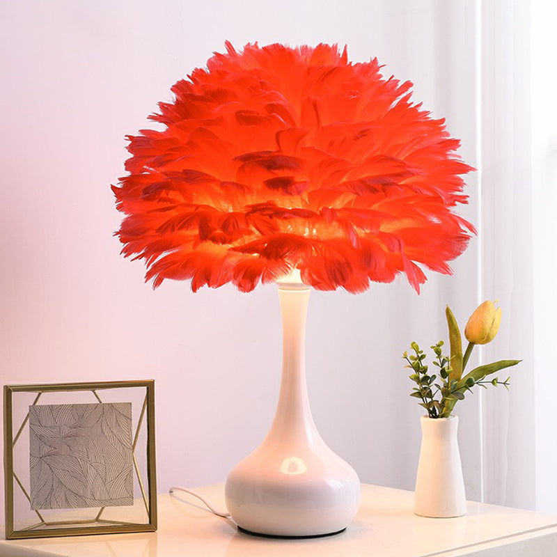 Nordic Feather Vase Night Stand Lamp - Elegant Bedroom Table Lighting Red