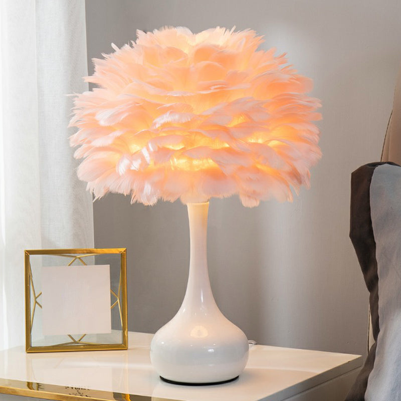 Nordic Feather Vase Night Stand Lamp - Elegant Bedroom Table Lighting Pink