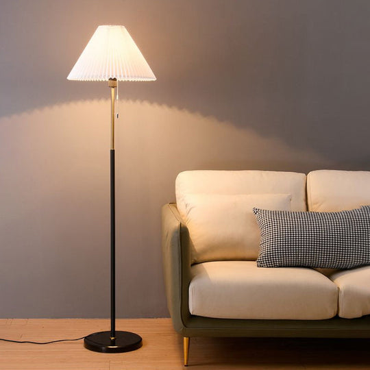 Minimalist Cone Shade Floor Lamp With Pleated Fabric & Pull Chain - Perfect For Living Room Lighting