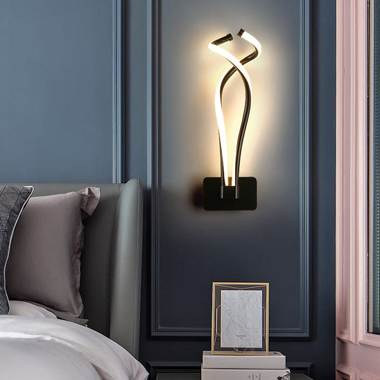 Art Deco Twisting Led Wall Sconce: Metal Edition For Bedroom Lighting