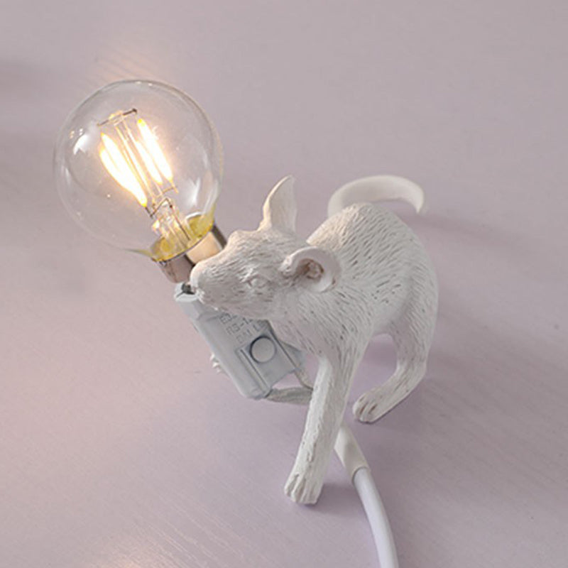 Kids Style Mouse Shaped Table Lamp Resin Bedside Night Light For Decoration White / Prone