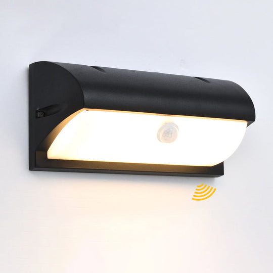 Black Modern Outdoor Led Wall Lamp With Rectangular Acrylic Shade