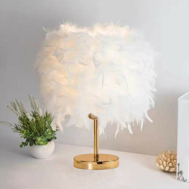 Sleek 1-Head Nightstand Lamp: Modern Table Light With Feather Shade For Bedroom Gold
