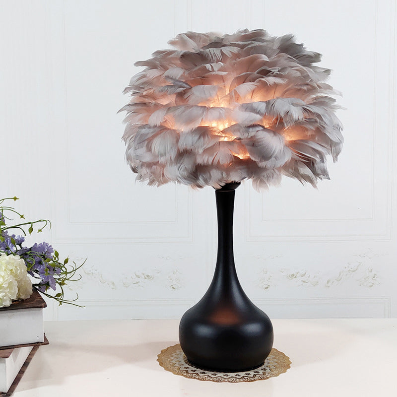 Feather Flower Vase Night Light - Nordic Style Table Lamp For Bedroom