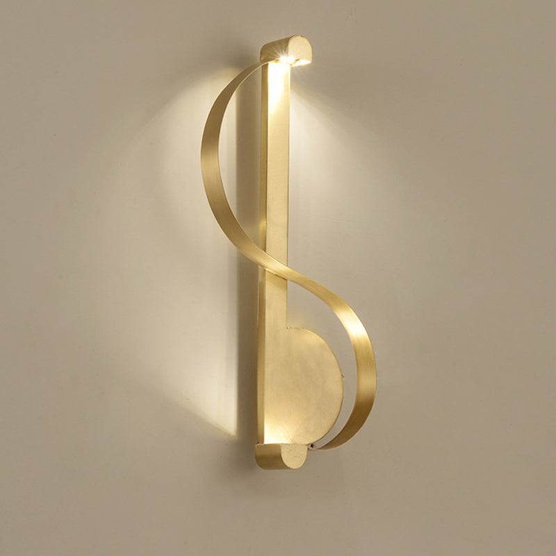 Minimalistic Brass Curve Led Wall Mount Light: Stylish Metal Sconce For Living Room