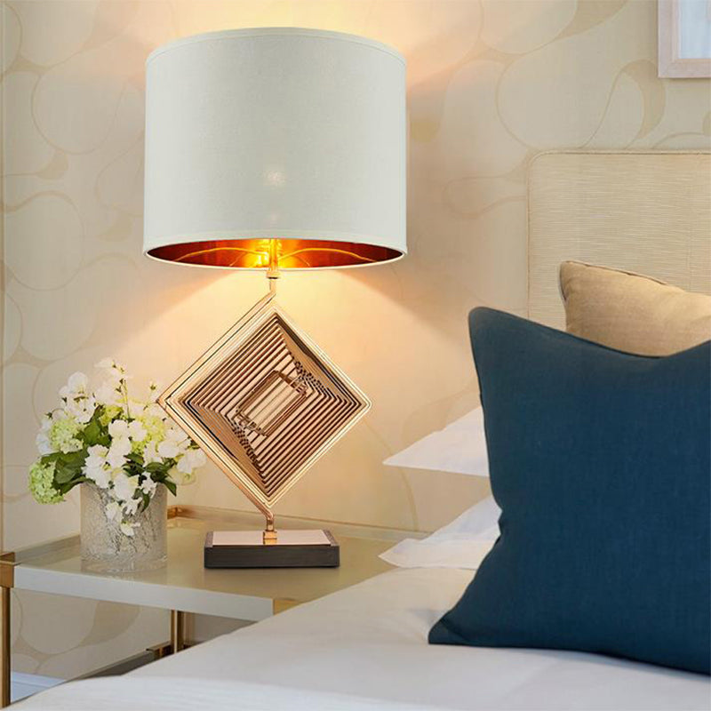 Traditional Drum Task Lighting 1-Bulb Desk Lamp In White - Metal Deco For Bedside
