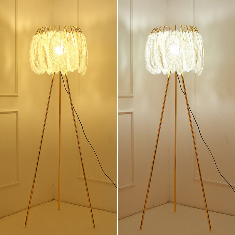 Post-Modern Gold Tripod Floor Lamp - Feather Design 1 Bulb Ideal For Living Room