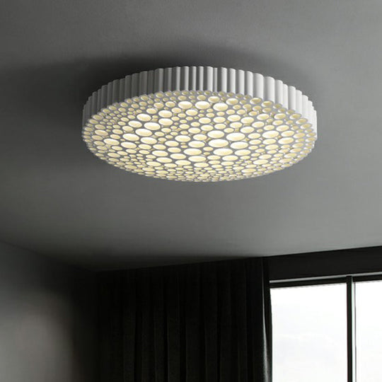 Creative Bedroom Shine: Simple LED Metal Circle Flush Mount Ceiling Light