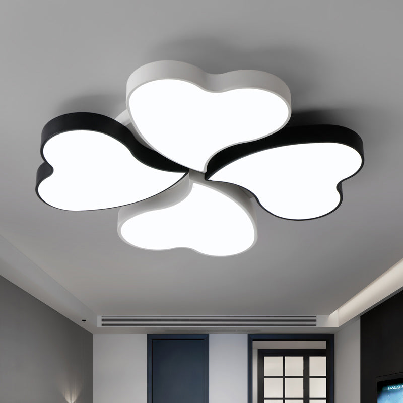 Nordic LED Metal Clover Shaped Flush Mount Lighting for Bedroom in Black-White