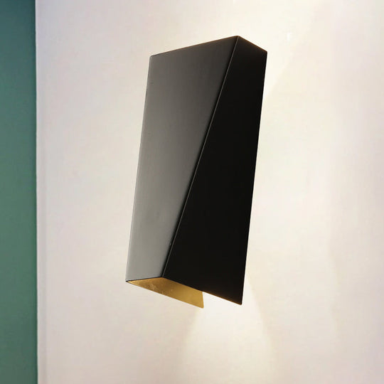 Modern Trapezoid Wall Washer Led Bedside Lamp In Black/White Black / Warm