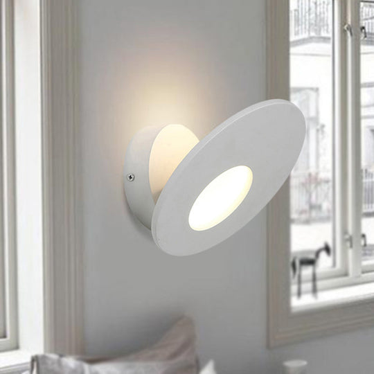 Minimalist Round Acrylic Wall Sconce With Integrated Led For Bedroom - Black/White White