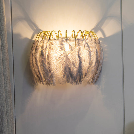 Modern Metal Wall Sconce With Feather Shade - Bedroom Lighting (2 Lights) 220V-240V / Gris Calabaza