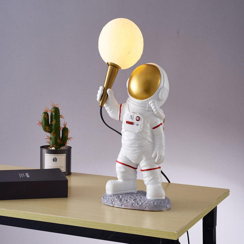 White Resin Spaceman Table Lamp - Creative Cartoon 1 Head Nightstand Light For Childs Room /