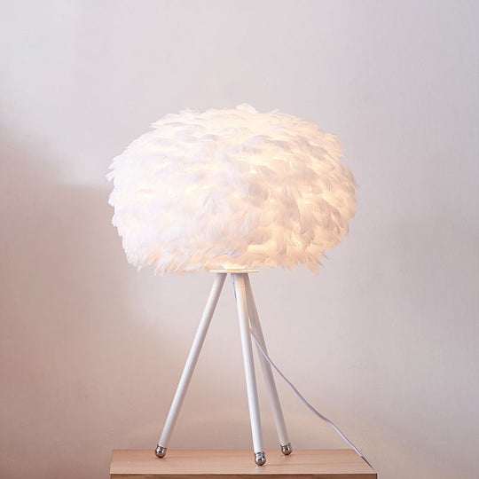 Nordic Goose Feather Sphere Table Lamp With Tripod Stand - Stylish 1-Bulb Night Light White /