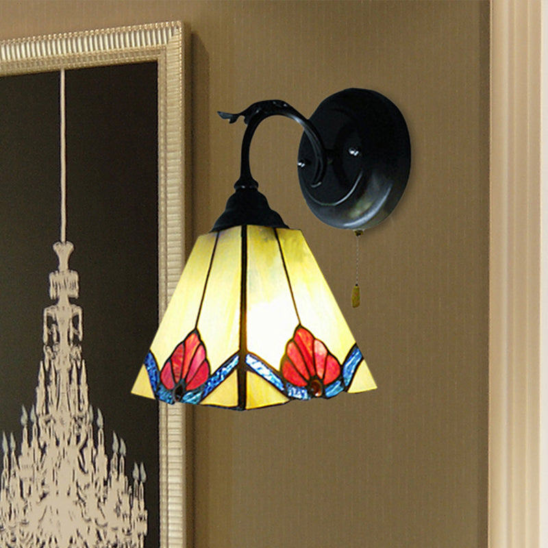 Mini Flower Wall Light - Stained Glass With Pyramid Shade Lodge Sconce Yellow