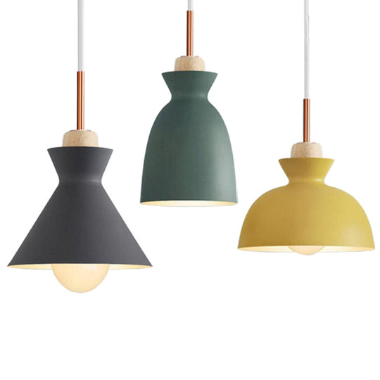 Nordic Style Wooden Pendant Lamp with Metal Frame - Perfect for Restaurants and Modern Homes