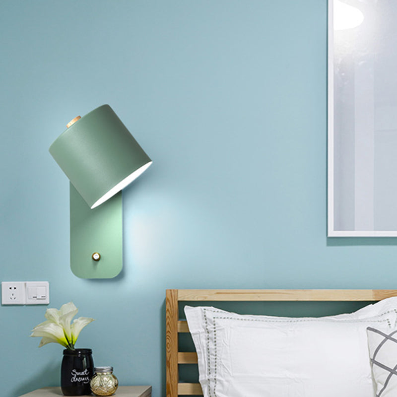 Modern Metal Wall Sconce With Grey/Green Tube Bulb And Rectangle Backplate Green