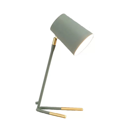 Nordic Metal Bucket Desk Light - Compact Plug In Table Lamp For Study Room