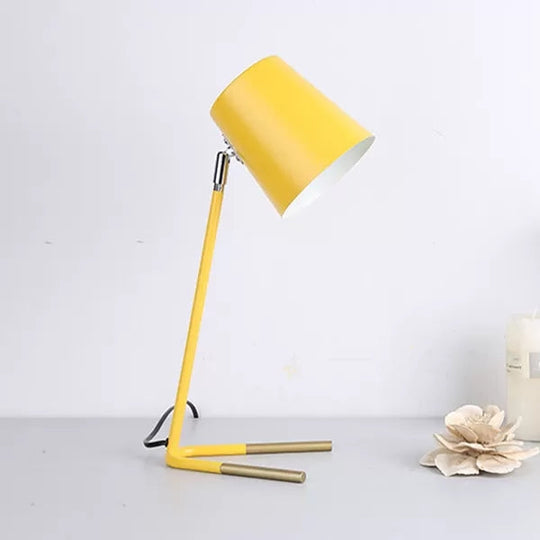 Nordic Metal Bucket Desk Light - Compact Plug In Table Lamp For Study Room Yellow