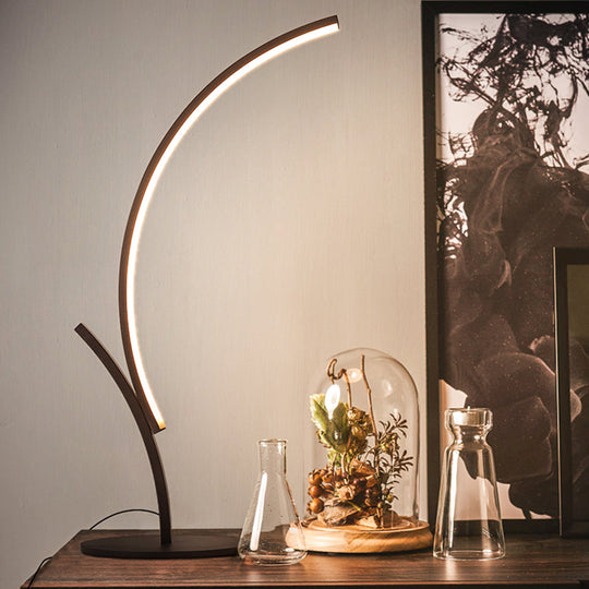Curvy Led Night Table Lamp In Black For Bedside Reading
