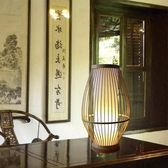 Bamboo Lantern Task Lamp For Dining Rooms - Asian Beige Lighting With Bulb