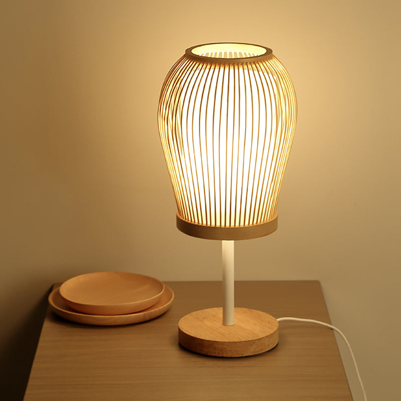 Japanese 1 Head Beige Curved Desk Lamp With Bamboo Shade For Bedside
