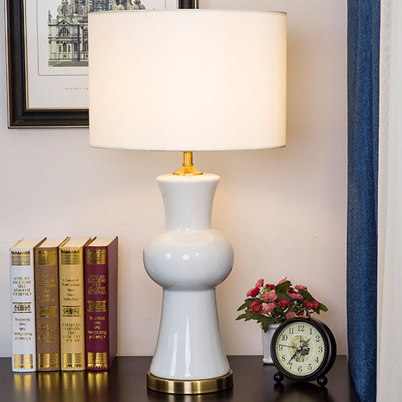 White Modernist Cylindrical Task Lighting Reading Lamp For Study