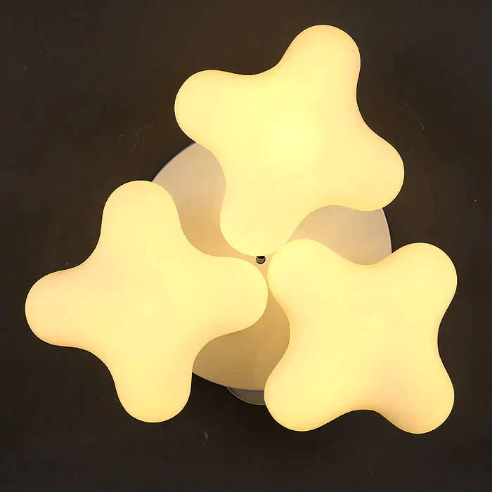 Simple Modern Clover Lamp Nordic Warm Ceiling Three Heads