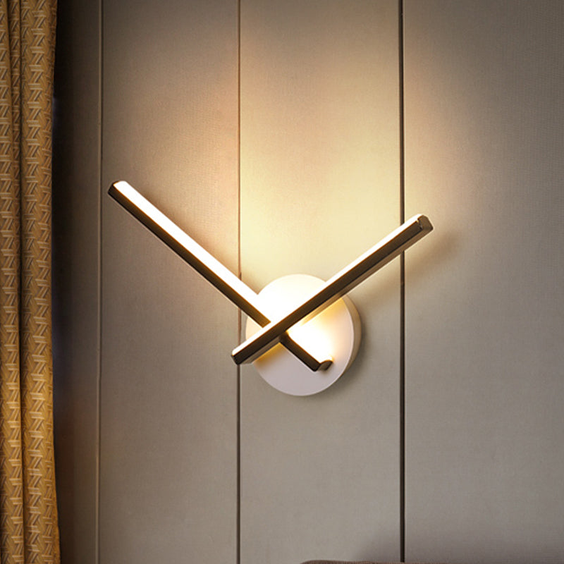 Minimalist Led Wall Sconce In Warm/White Light With Linear Acrylic Design Black/White