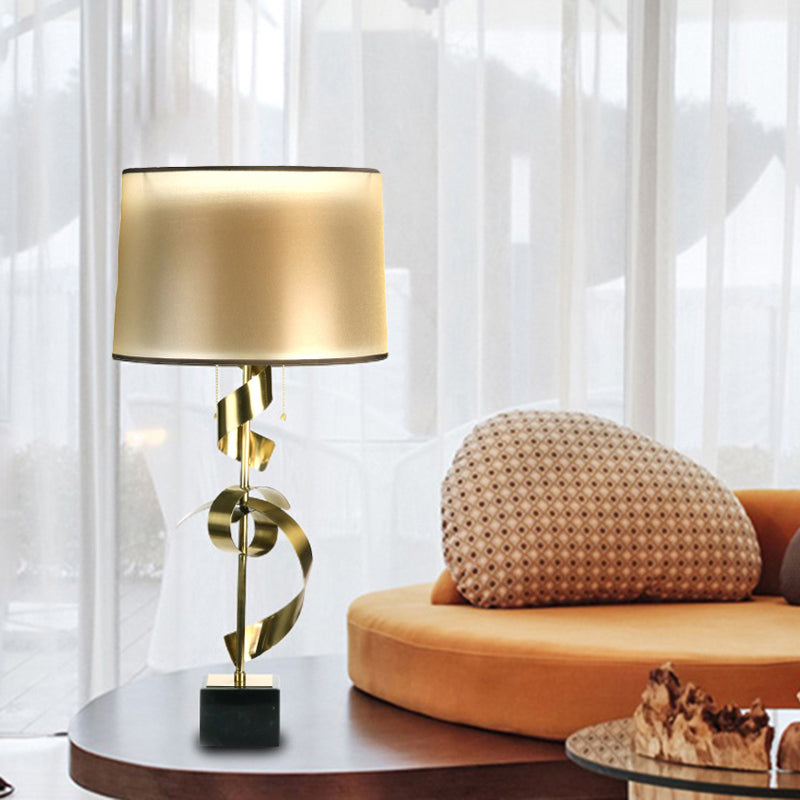 Contemporary Gold Desk Lamp - Metal Silk Ribbon Design With Pull Chain