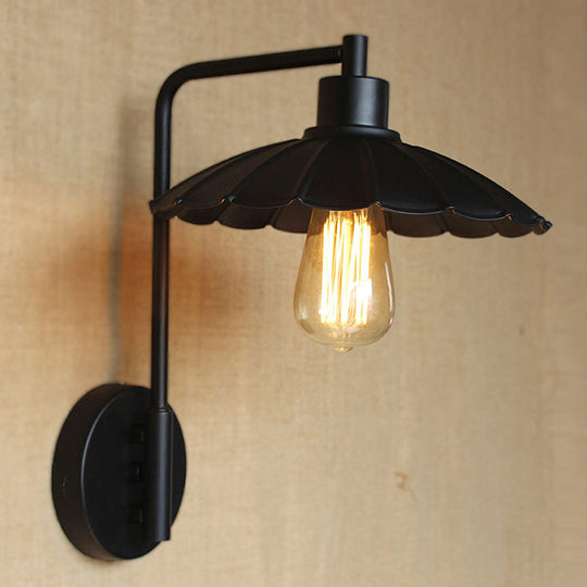 Vintage Style Scalloped Bedside Sconce Wall Lamp With Metallic Texture - 1 Light In Black/Rust And