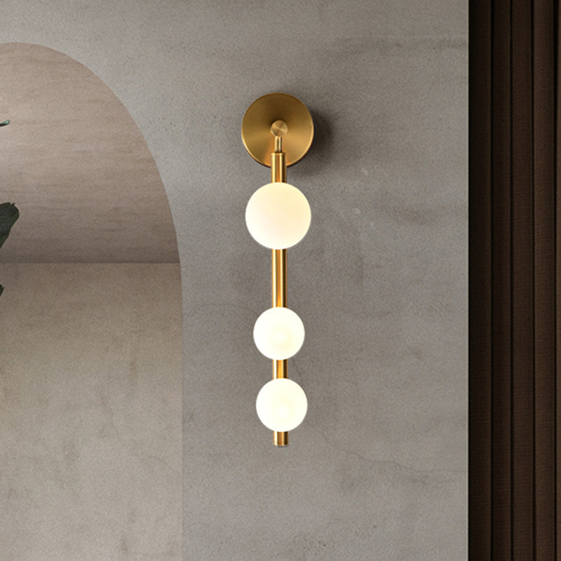 Gold Finish 3-Head Metal Wall Sconce For Corner - Post-Modern Vertical Mount