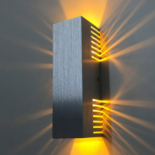 Aluminum Led Wall Light With Sleek Style - Brushed Silver Rectangle Warm/White / Warm