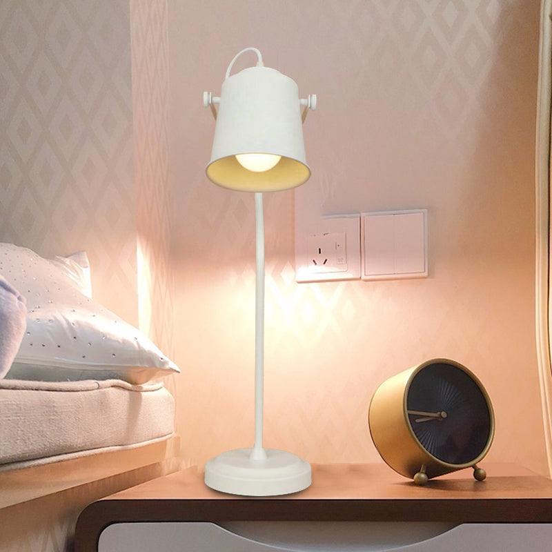 Retro Metal Desk Lamp: Stylish 1-Head Study Room Reading Light In Black/White - Rotatable And