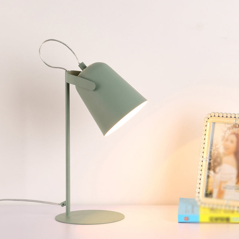 Modern Macaron Style 1-Light Tapered Desk Lamp Rotatable Metallic Reading Light Black/White For
