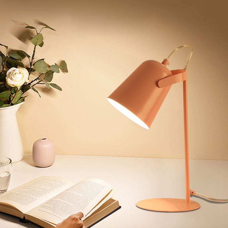 Modern Macaron Style 1-Light Tapered Desk Lamp Rotatable Metallic Reading Light Black/White For