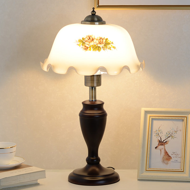Pastoral Living Room Nightstand Light With Cream/Tan Glass Shade Cream
