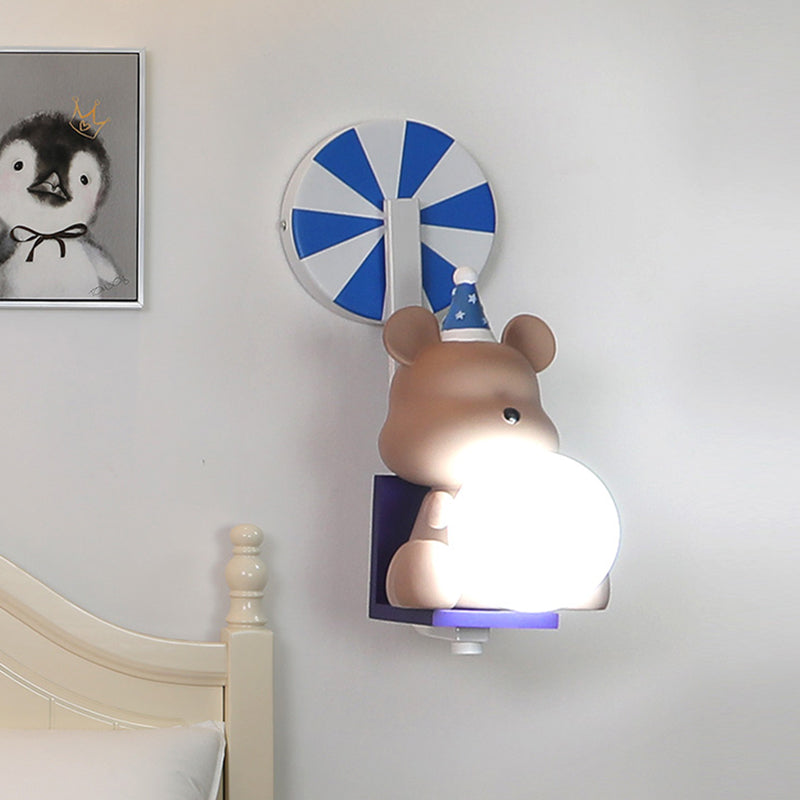 Adorable Birthday Bear Ball Wall Lamp - Cartoon Resin 1-Light Sconce Light