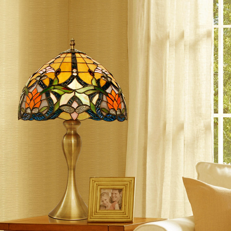 Homam - Brushed Brushed Brass 1 Head Nightstand Light Tiffany Floral Glass Bowl Shade Table Lamp
