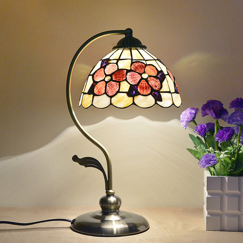 Red Shell Nightstand Lamp: Natural Mediterranean Style Flower Pattern Design 1 Head