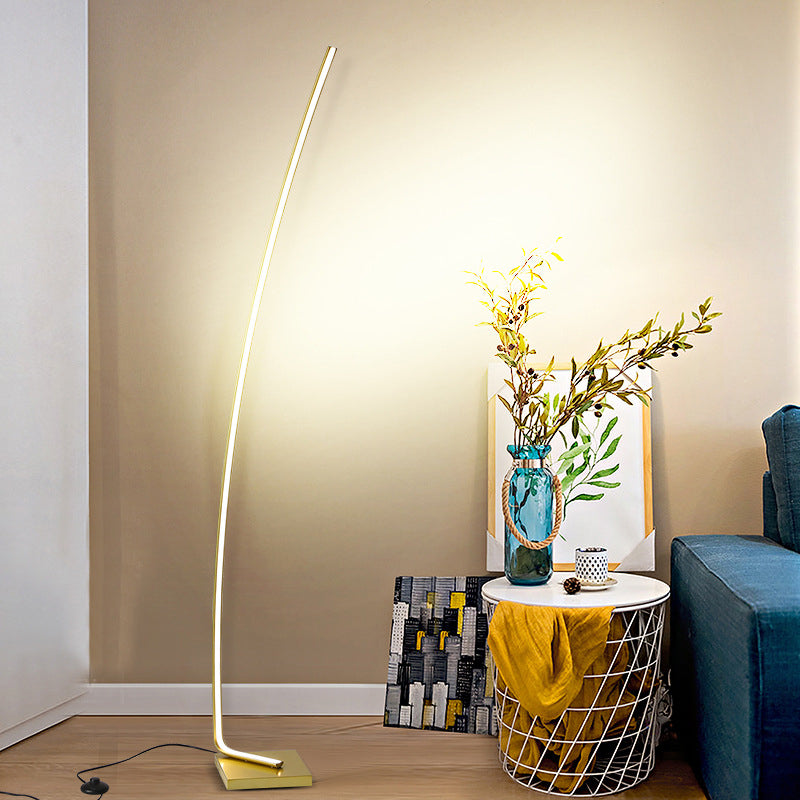 Metallic Curved Led Floor Lamp - Sleek Black/White/Gold Design For Reading Bedside And Stand-Up