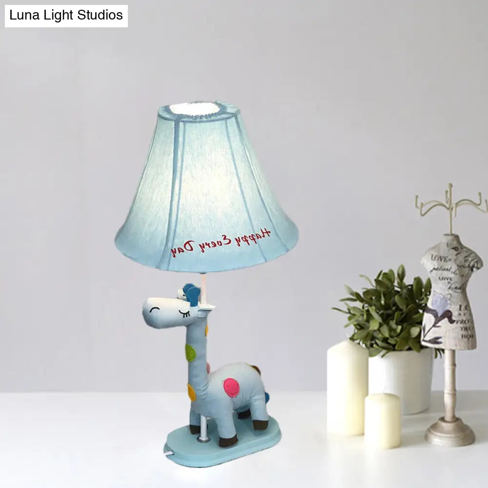 Flared Script-Print Fabric Table Night Lamp For Kids With Giraffe Base - Single-Bulb