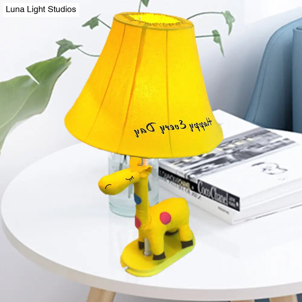 Flared Script-Print Fabric Table Night Lamp For Kids With Giraffe Base - Single-Bulb