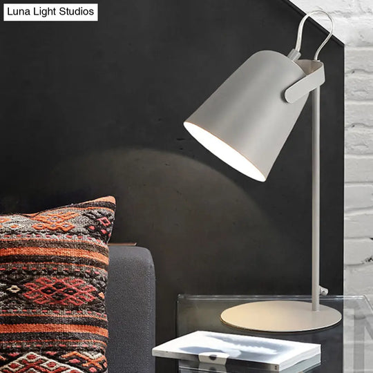 Adjustable Macaron-Style Metallic Desk Lamp Barre Shade 1-Light Black/Grey Perfect For Bedroom