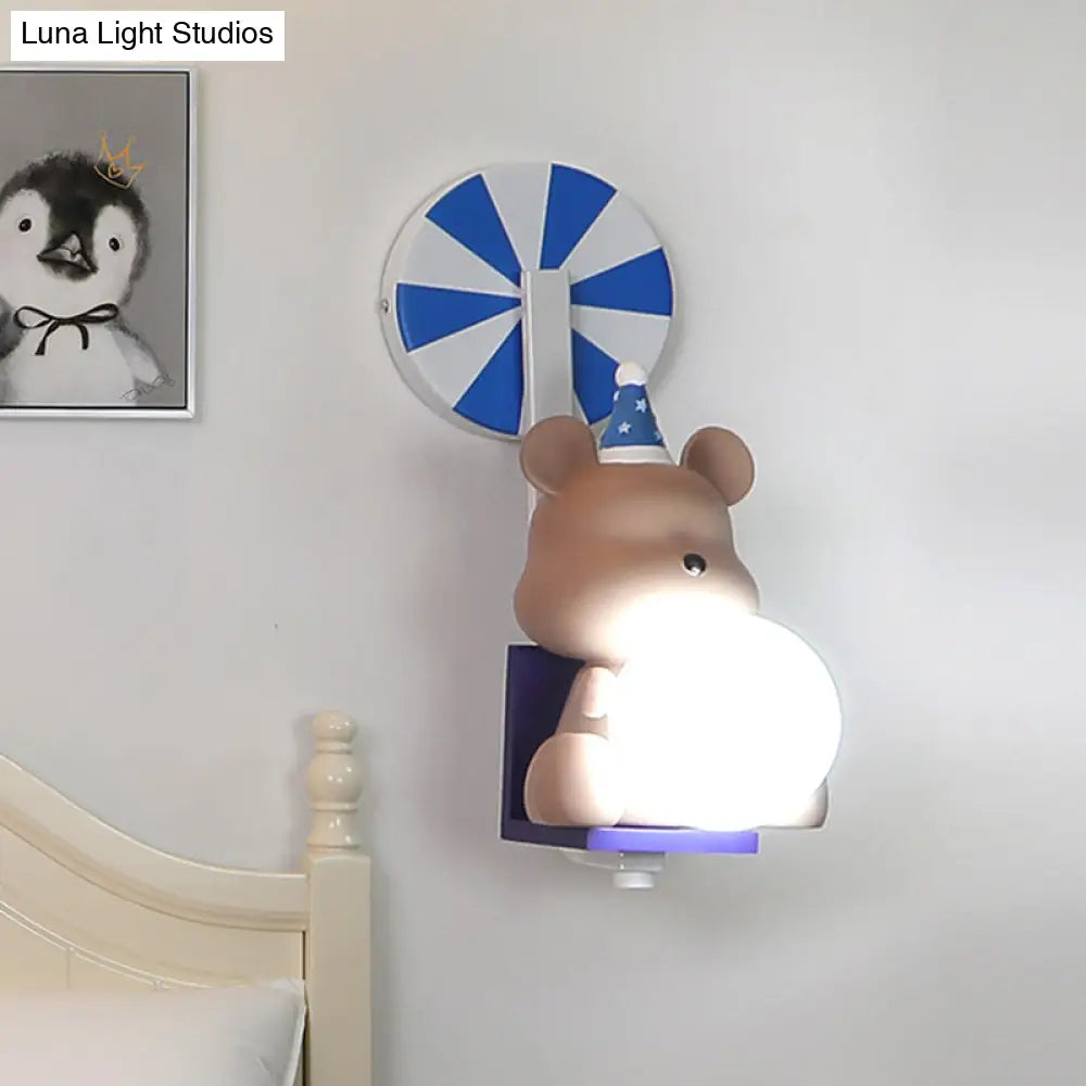 Adorable Birthday Bear Ball Wall Lamp - Cartoon Resin 1-Light Sconce Light