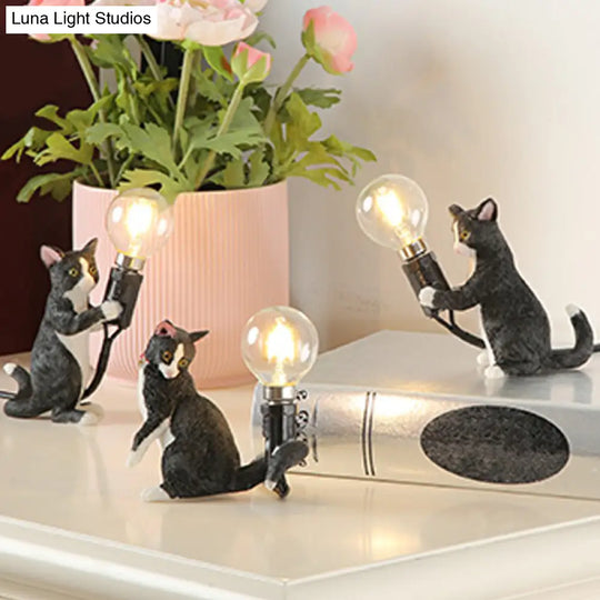 Adorable Kitten Nightstand Lamp Decorative Resin Child-Friendly 1-Bulb Ideal For Childrens Bedroom