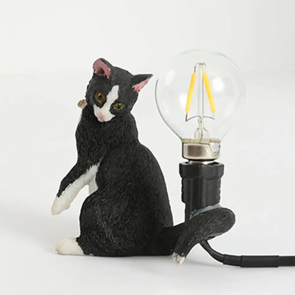 Adorable Kitten Nightstand Lamp Decorative Resin Child-Friendly 1-Bulb Ideal For Childrens Bedroom