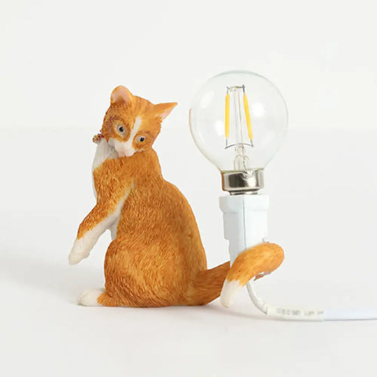 Adorable Kitten Nightstand Lamp Decorative Resin Child-Friendly 1-Bulb Ideal For Childrens Bedroom